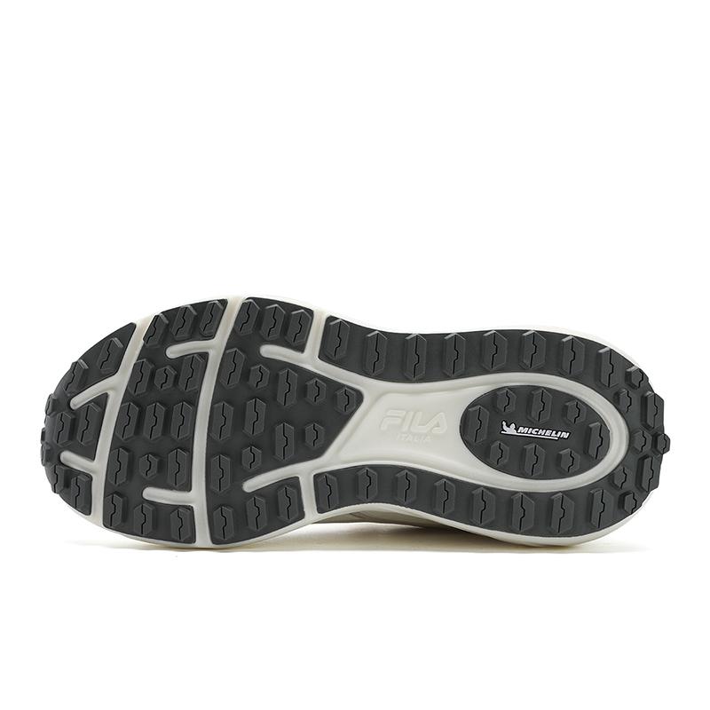 Fila Explorer 1+ Универсальные спортивные Минималистичная мода Индивидуальность Амортизирующие Прочные Низкие кроссовки для бега Женские кроссовки Песочно-коричневый A12W511222FBS