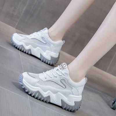 Новая весенне-летняя обувь Женские модные кроссовки на шнуровке с увеличением высоты 8 см Женские сетчатые брендовые черно-белые туфли