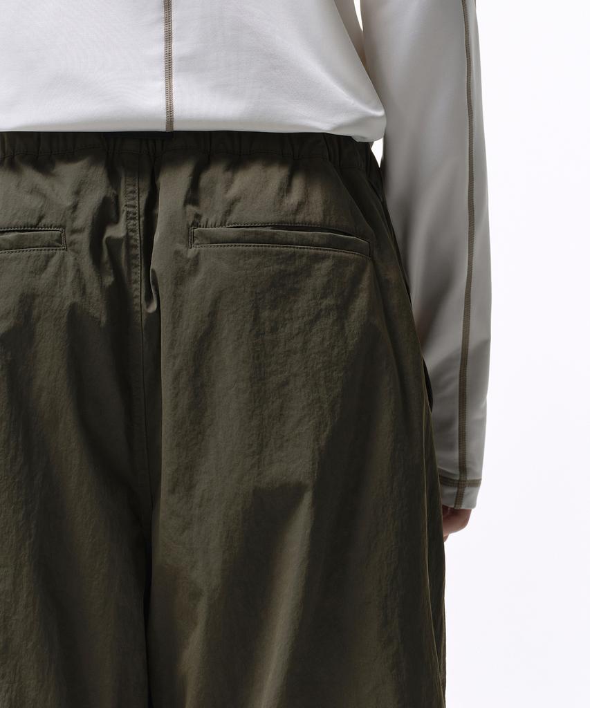 MUSINSA STANDARD [City Leisure] Fleece-Lined Wide Belted Parachute Pants [Olive Green]