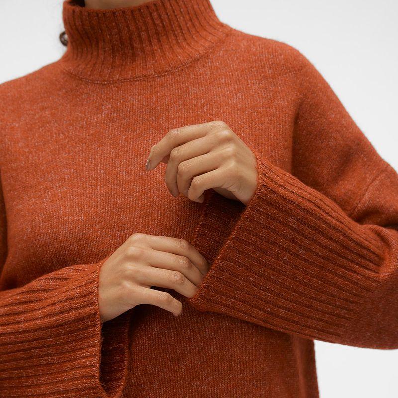 Женский свитер с высоким воротником и расклешенными рукавами VERO MODA