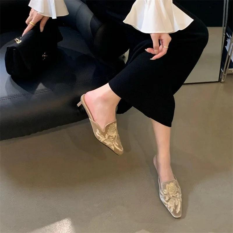 Модные женские тапочки Baotou с вышивкой на плоской подошве, летние туфли Muller с квадратным носком, повседневные плоские тапочки для прогулок на открытом воздухе Zapatillas