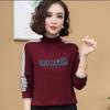 Женская бархатная футболка с длинным рукавом, бархатная одежда для весны, осени и зимы, новая модель 2025 года, большого размера, для среднего возраста, под низ