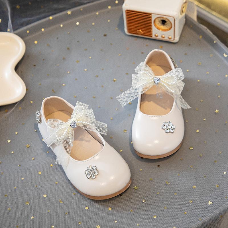 Кожаная обувь для девочек 2025 осень новая обувь принцессы с бантом и кристаллами модная детская обувь на мягкой подошве повседневная