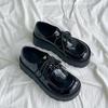 Маленькие кожаные туфли для женщин в британском стиле 2025 новая весна и лето с юбкой jk одинарные туфли черные для通勤 платформа лоферы для женщин