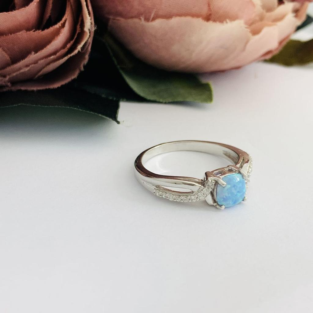 Серебряное кольцо с опалом 0.373ct (2097457) 3 гр. 925 пробы