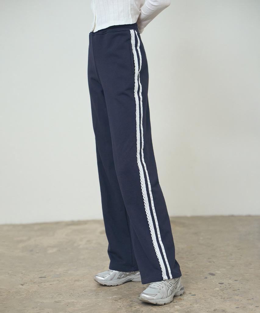Кружевные спортивные штаны LOVLOV Atelier