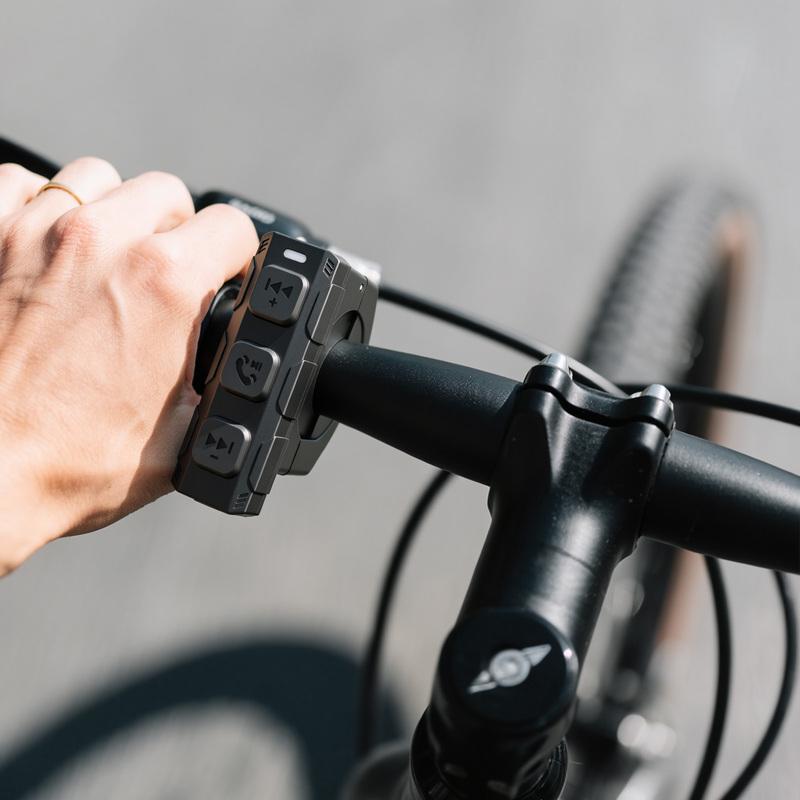 Bluetooth-compatible Universal Handlebars Remote Control Music Player Answer Phone Call Control For Mobile Phone Outdoor Cycling