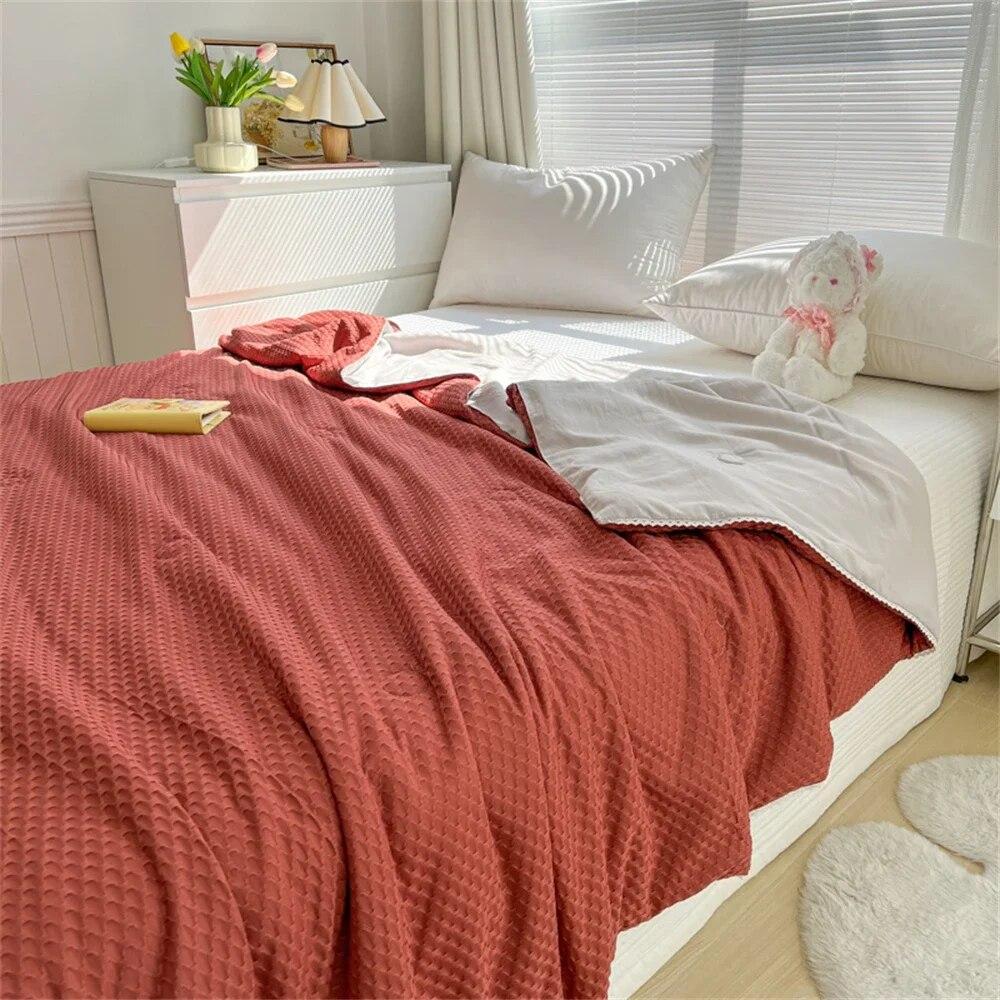 Summer Cotton Quilts Thin Air-conditioning Bedroom Decor Blankets For Bed Soft Breathable Office Nap Blanket Quilted Bed Covers
