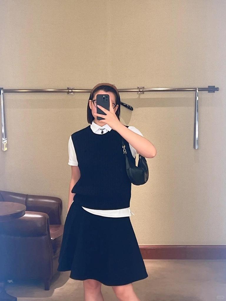 Хлопковый жилет без рукавов в рубчик с вышивкой пони Ralph Lauren в стиле преппи