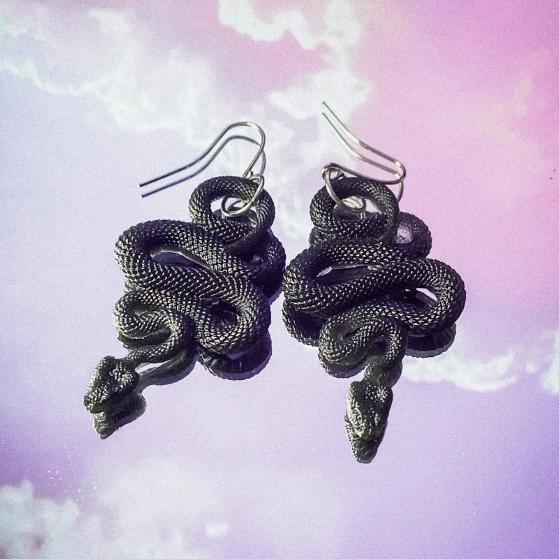 Black Snake Design Dangle Earrings Alloy Jewelry Goth Punk Style Personality Female Gift Club Party Accessories