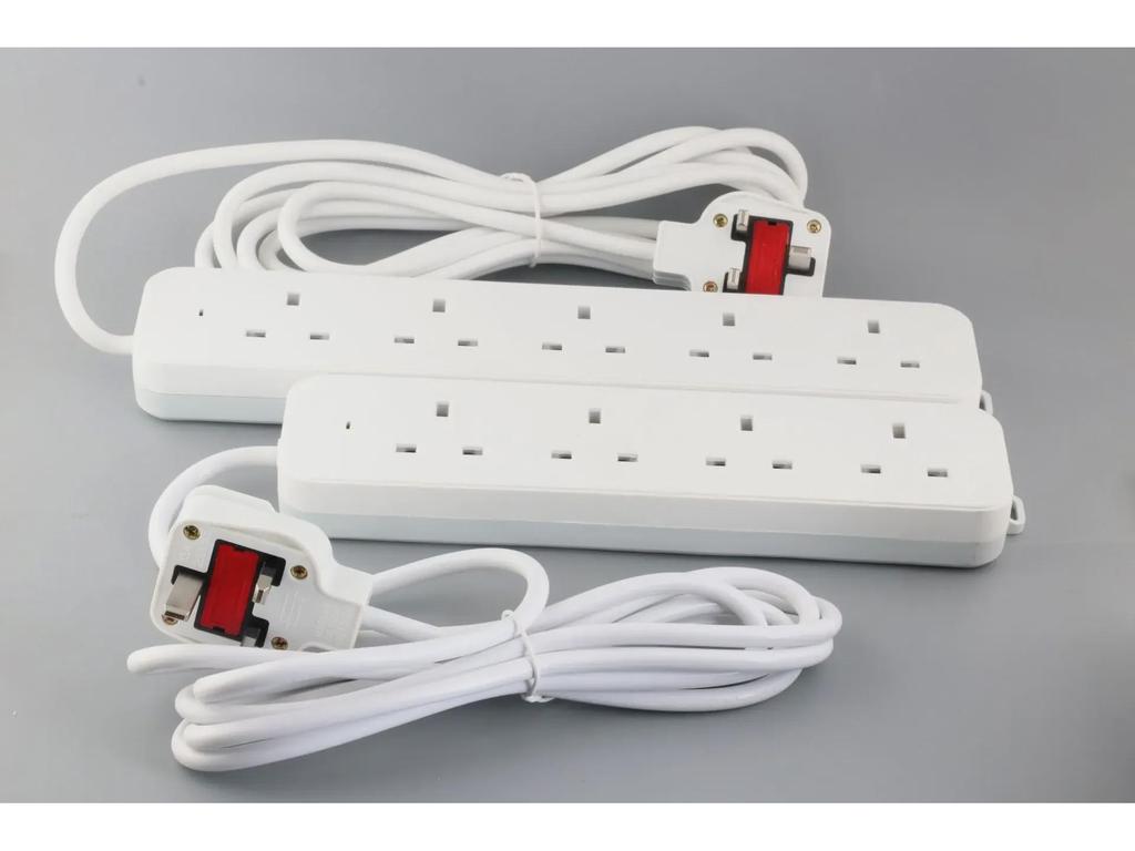 British Style 13A Power Strip with UK Sockets, 3m Cord, Ideal for Southeast Asia