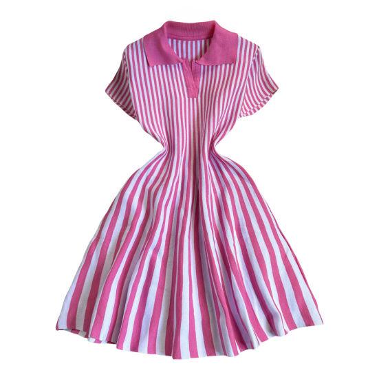 Женское летнее платье в вертикальную полоску, с V-образным вырезом, воротничком и короткими рукавами, вязаное платье, винтажное А-силуэтное платье-свитер