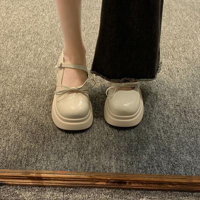 Туфли Мэри Джейн из кожи среднего каблука в студенческом стиле 2024 года, весна-лето, новые французские ретро-туфли на толстом каблуке и платформе, маленькие кожаные