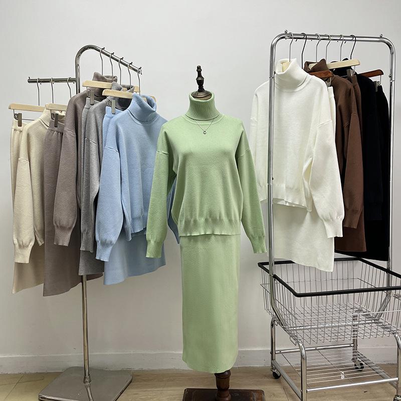 Осень-зима Ленивый ветер Свободный свитер с высоким воротом Костюм женский однотонный длинный рукав трикотажная юбка средней длины комплект из двух предметов