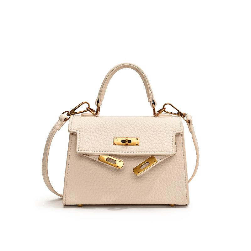 Ретро трендовая женская сумка 2025 новая осенняя модная повседневная маленькая квадратная сумка высококлассная сумка через плечо