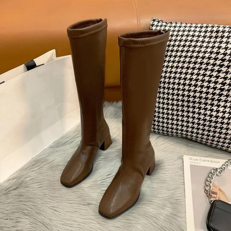 2024 Модные женские черные высокие каблуки-сапоги, новые зимние теплые сапоги до колена, мягкие кожаные сапоги до бедра