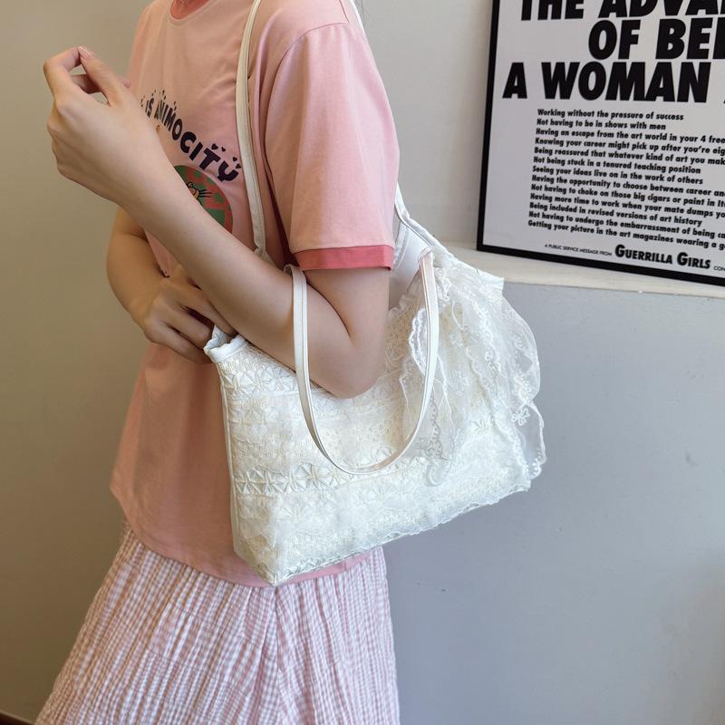 Lace Versatile Large-capacity Simple and Beautiful Tote Bag Women's New Summer Lazy Wind Sweet Casual Shoulder Bag