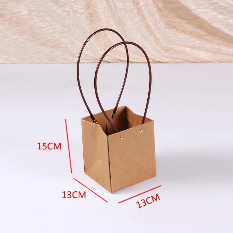 Главная Цветочная крафт-бумага для упаковки цветов Водонепроницаемая подарочная трапециевидная сумка