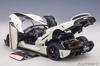 AUTOart Koenigsegg Regera Finished Product 79027 1/18 White/Carbon Black/Red