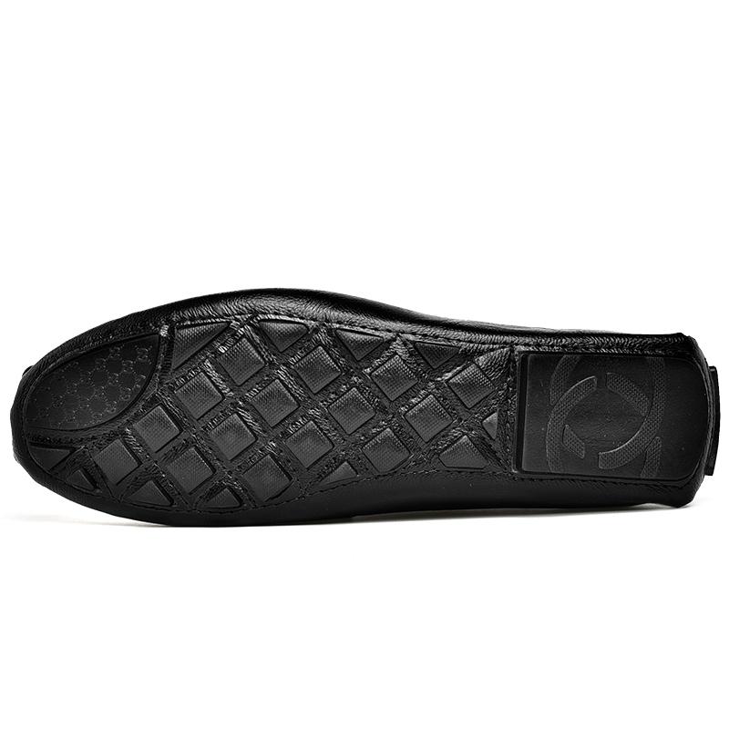 Мужские мокасины из натуральной кожи, супермягкие повседневные туфли для мужчин, классические мокасины, легкая лодочная обувь, большие размеры 37-47