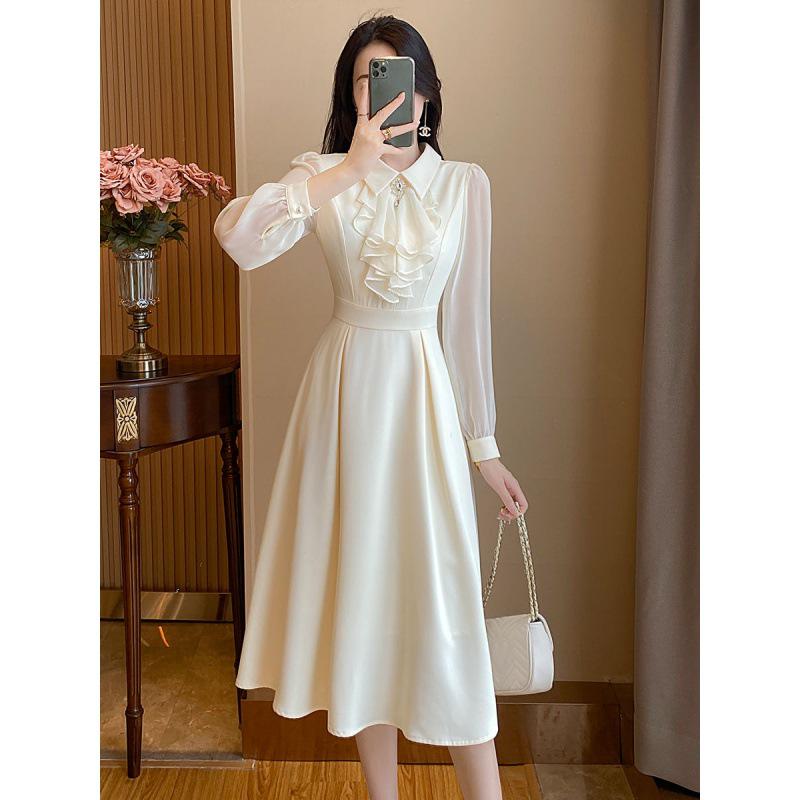 Весеннее темпераментное приталенное платье А-силуэта с длинными рукавами для женщин