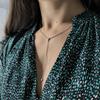Серебряное колье с фианитами, вес изделия 2,56 гр (2197058)