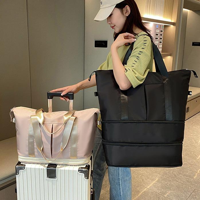 Large-capacity double-layer expandable sports handbag with dry and wet separation, suitable for swimming, yoga, fitness, and short-trip travel
