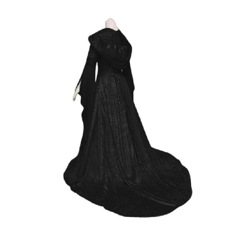 Идеальное свадебное платье однотонного цвета с капюшоном