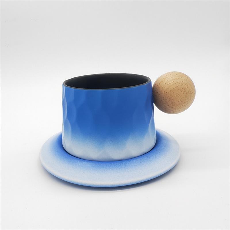 Высококачественная легкая роскошная керамическая кофейная чашка, подарочная чашка, креативный набор кофейных чашек и блюдец, простой для домашнего использования