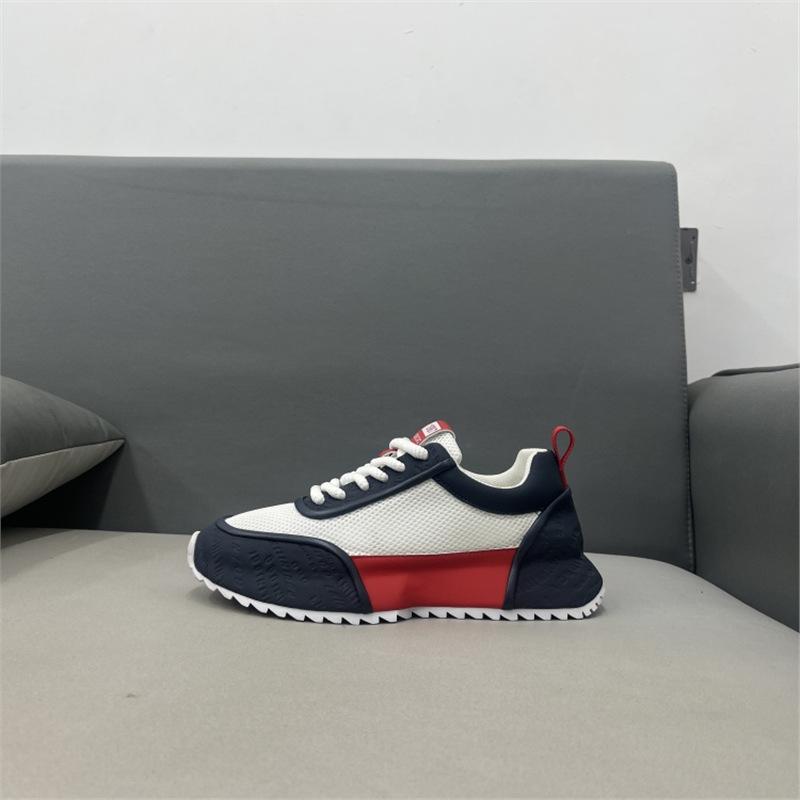 Новые модные удобные кроссовки в стиле athleisure на толстой подошве, колор-блок, папины кеды ec