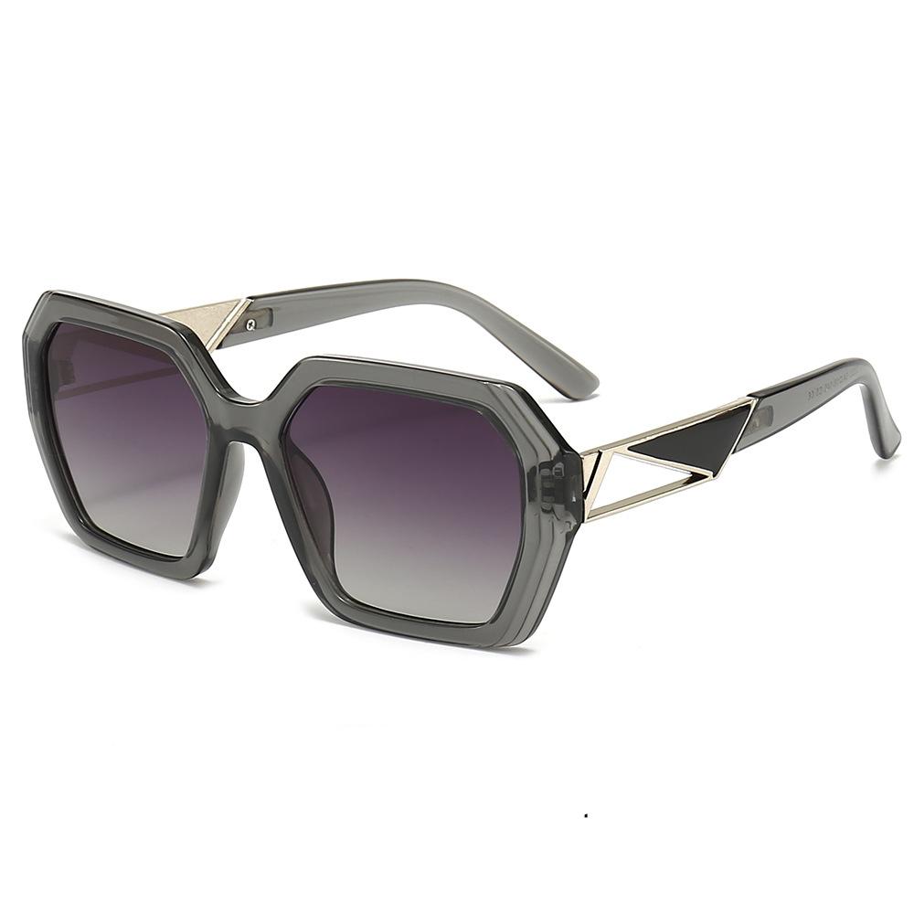 Новые женские трансграничные солнцезащитные очки в Европе и США. Солнцезащитные очки Polygon Personality Trend. Солнцезащитные очки для путешествий на открытом воздухе и верховой езды.