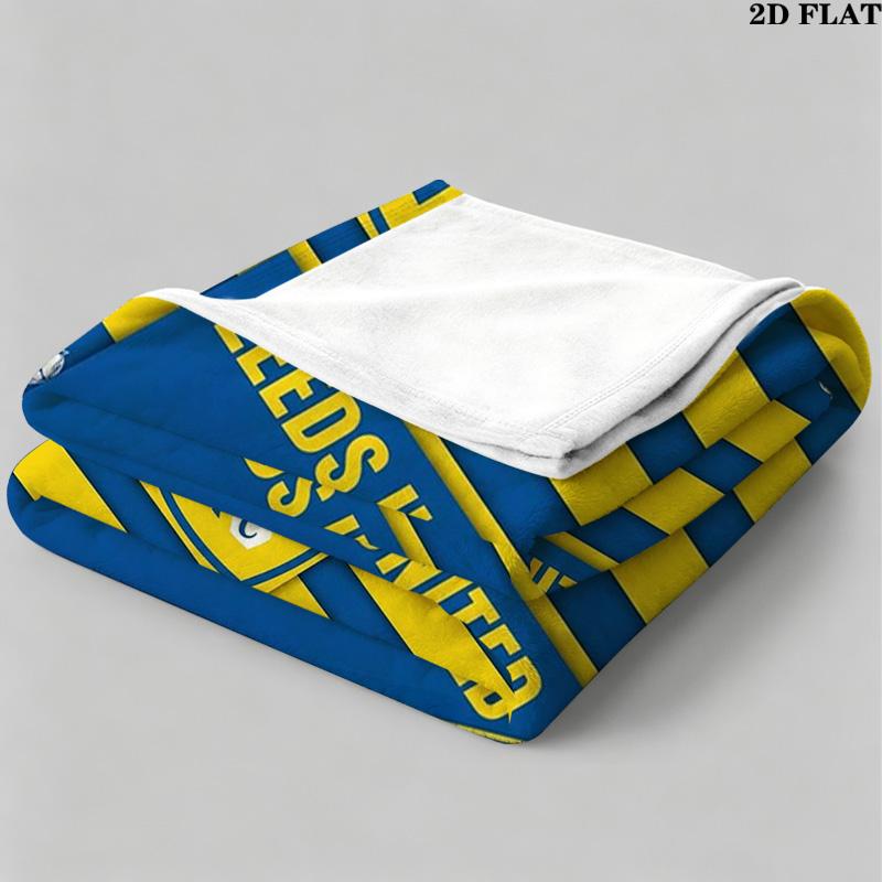 Leeds United Logo Print Flannel Blanket High Quality Warm Comfortable Cover for All Seasons Perfect for Gifts Home Decor