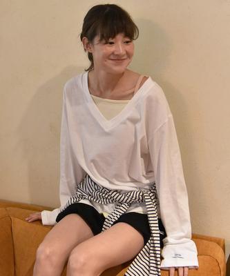 Белая многослойная футболка Sayu