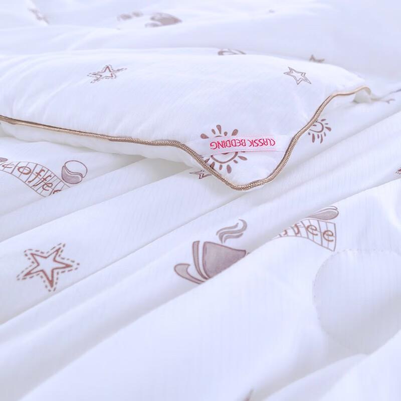 Coconut Latte Jacquard Spring/Autumn Fiber Quilt