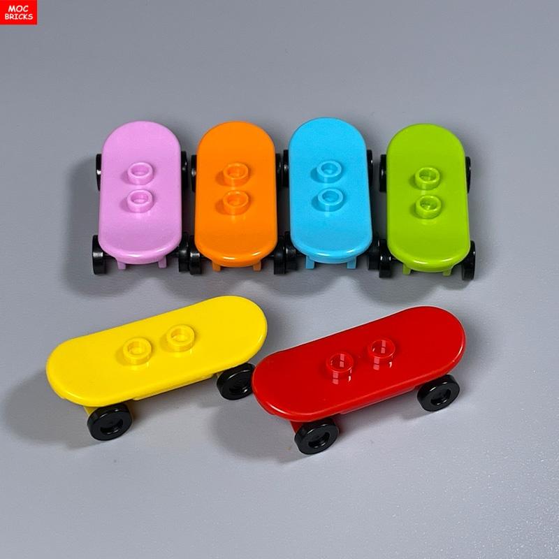 6 шт. Кубики MOC Игрок на скейтборде с колесами Парк Уличная сцена Строительные блоки 88422 42511 Пластиковый материал Детские игрушки Подарки
