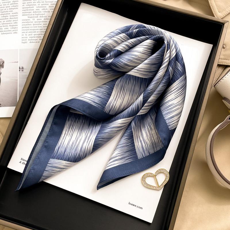 1pcs 70cm Line Plaid Silk Scarf for Women Simulated Silk Simple and Fresh Headwear Bags Clothing Versatile Square Scarf