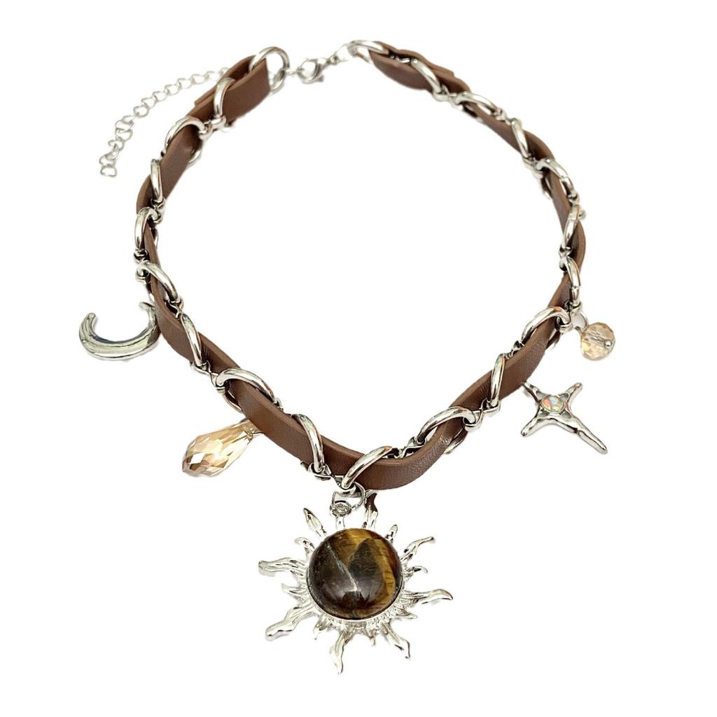 Niche Maillard Double Layer Brown Leather Clavicle Chain Women Octagram Sun Pendant Retro Daily Street Fashion Neck Accessory Gift