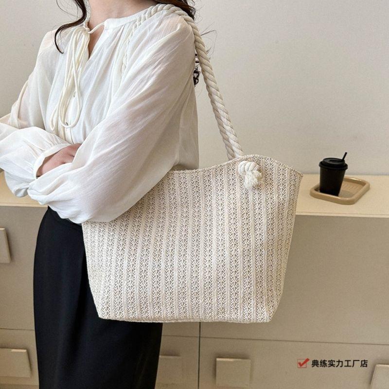 New Trendy and Fashionable Straw Woven Bag Large Capacity Shoulder Tote Bag Small Fresh Underarm Woven Portable Women's Bag Classic Practice