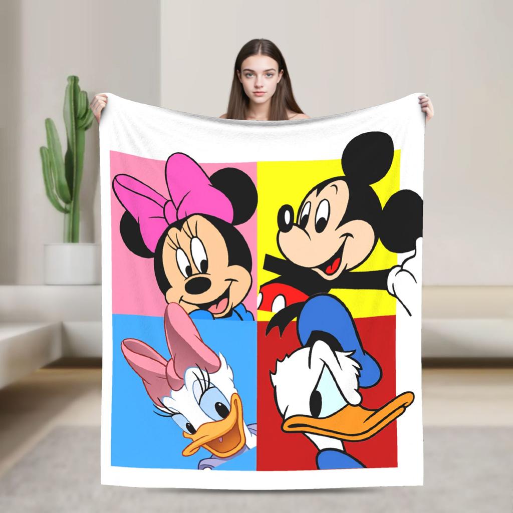 Daisy Duck and Donald Blanket Super Warm Print Plush Throw Blanket For Kids Couch Chair Flannel Bedspread Bed Cover