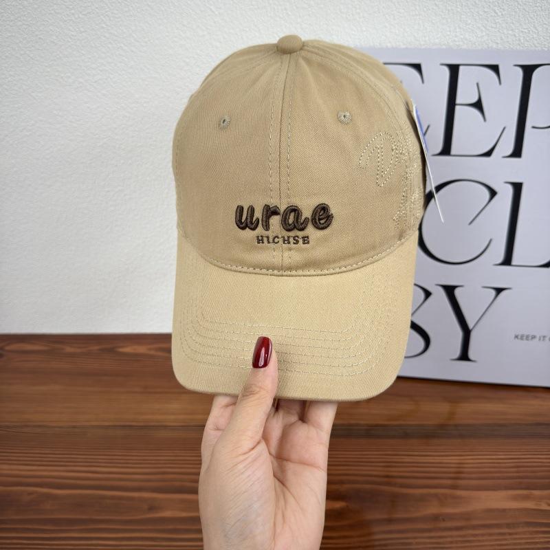 Spring and Autumn New Hat Women's Korean Niche Soft Top Baseball Cap Outdoor Versatile Face Small Shade Cap Men