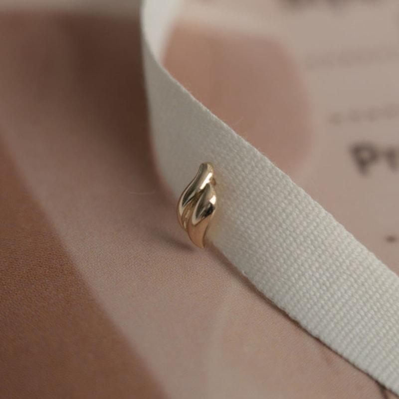 youngglow 14k bold shell wave piercing