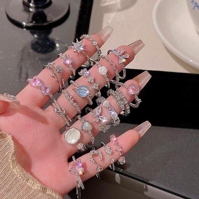 Стильное серебряное кольцо с цирконием для женщин - легкий роскошный открытый дизайн, идеально подходит для указательного пальца