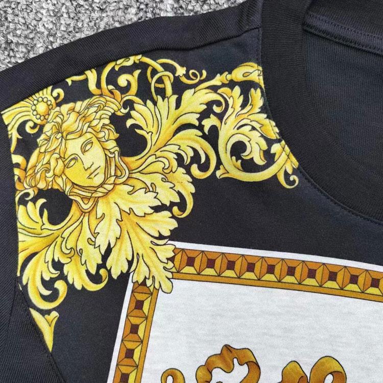 VERSACE T-Shirts Men's Black Crew Neck Moderate Straight Fit 1012174-1A08822-5B070