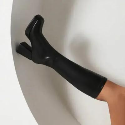 Модные ботинки Зимняя обувь для женщин Круглый носок Роскошные дизайнерские клоги Платформа Сексуальные ботфорты Высокие сексуальные шпильки Низкие 2025 Мода