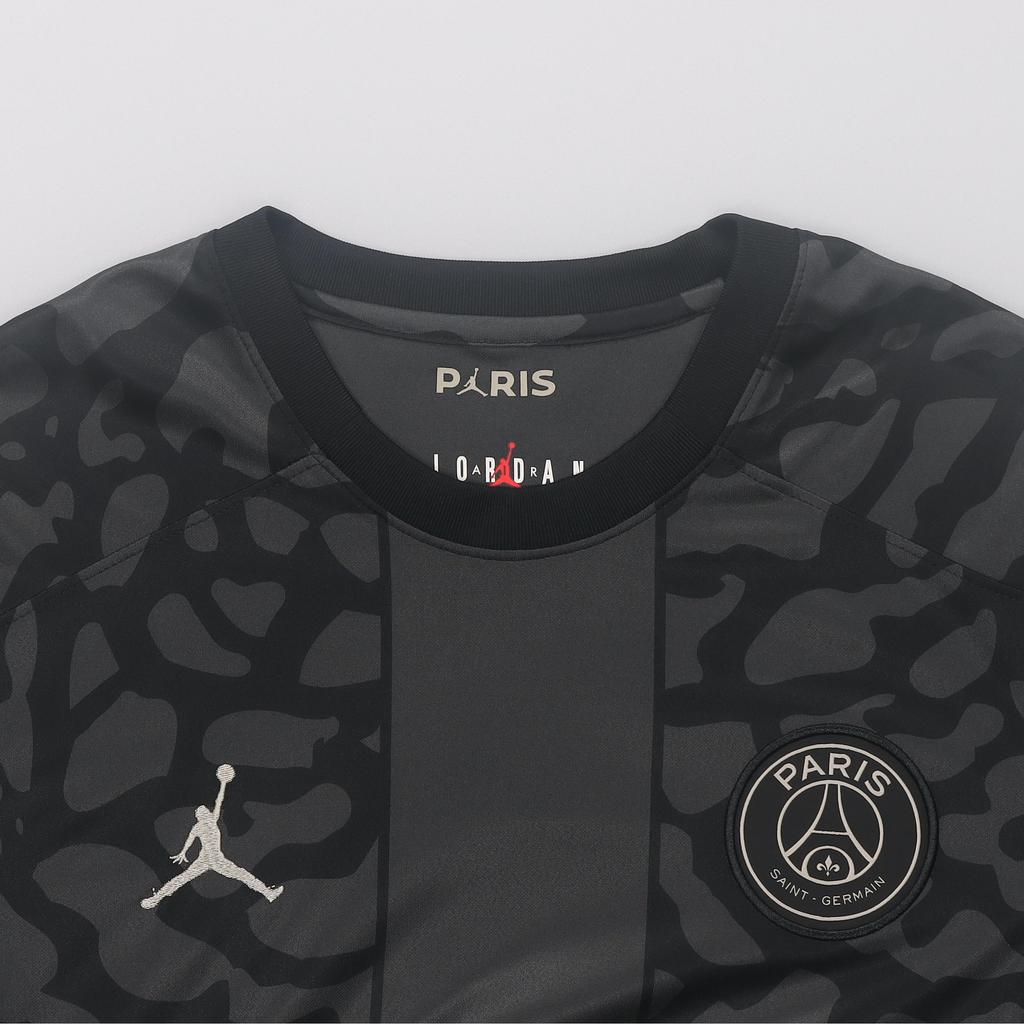 Jordan Paris Saint-Germain Collaboration SS24 Быстросохнущая футбольная рубашка прямого кроя с короткими рукавами Мужские топы Темно-серые DX9823-069