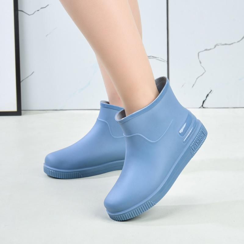 Fashion low tube rain shoes new women's wear waterproof and non-slip outdoor pvc velvet rain boots women's overshoes
