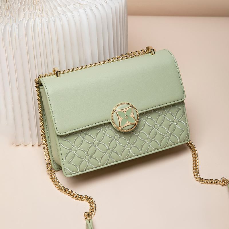 2023 Новая модная модная сумка через плечо с цепочкой, простая и универсальная маленькая квадратная сумка на одно плечо