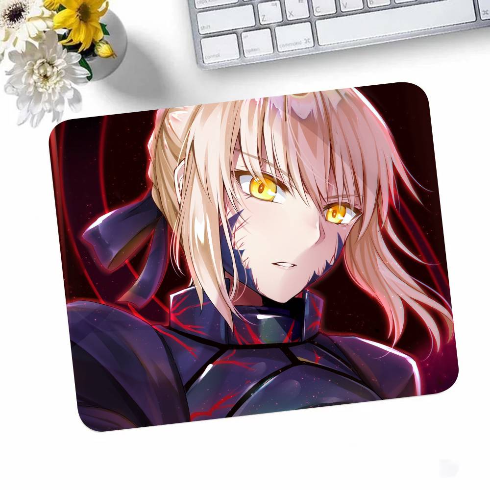 Игровой Коврик для Мыши Fate Stay Night Saber Маленький с Замком для Геймеров Настольный Коврик Прямоугольный Противоскользящий Резиновый