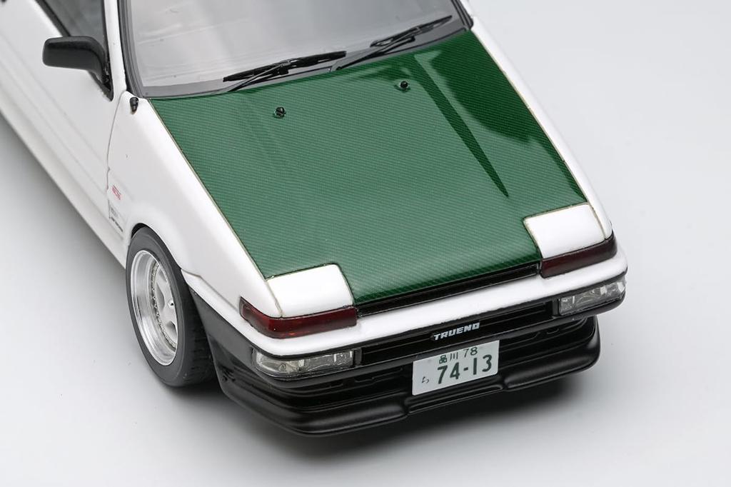 Сборная модель EIDOLON 143 Toyota Sprinter Trueno (АЕ86) (3 двери) Tk-Street Вер. белый (Зеленый карбоновый капот) Готовая модель EM718
