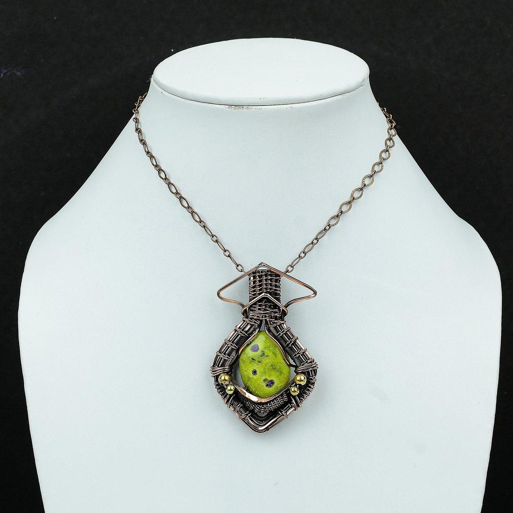 Подвеска из стихтита, обмотанная медной проволокой, Подвеска из драгоценного камня, Достойная подвеска, Украшения в технике wire wrapping, Подвеска ручной работы для подарка, Медные украшения